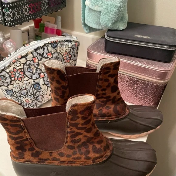 Outwoods Shoes Outwood Rain Boots Poshmark